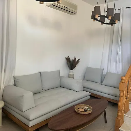 Merry Del Mare * ماغيستي